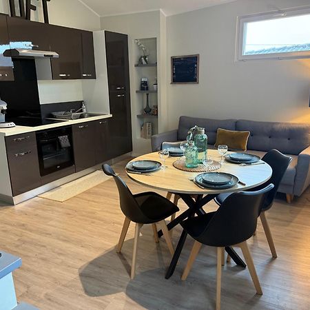Loft, Studio And Love Rooms Bourg-Saint-Christophe Eksteriør billede