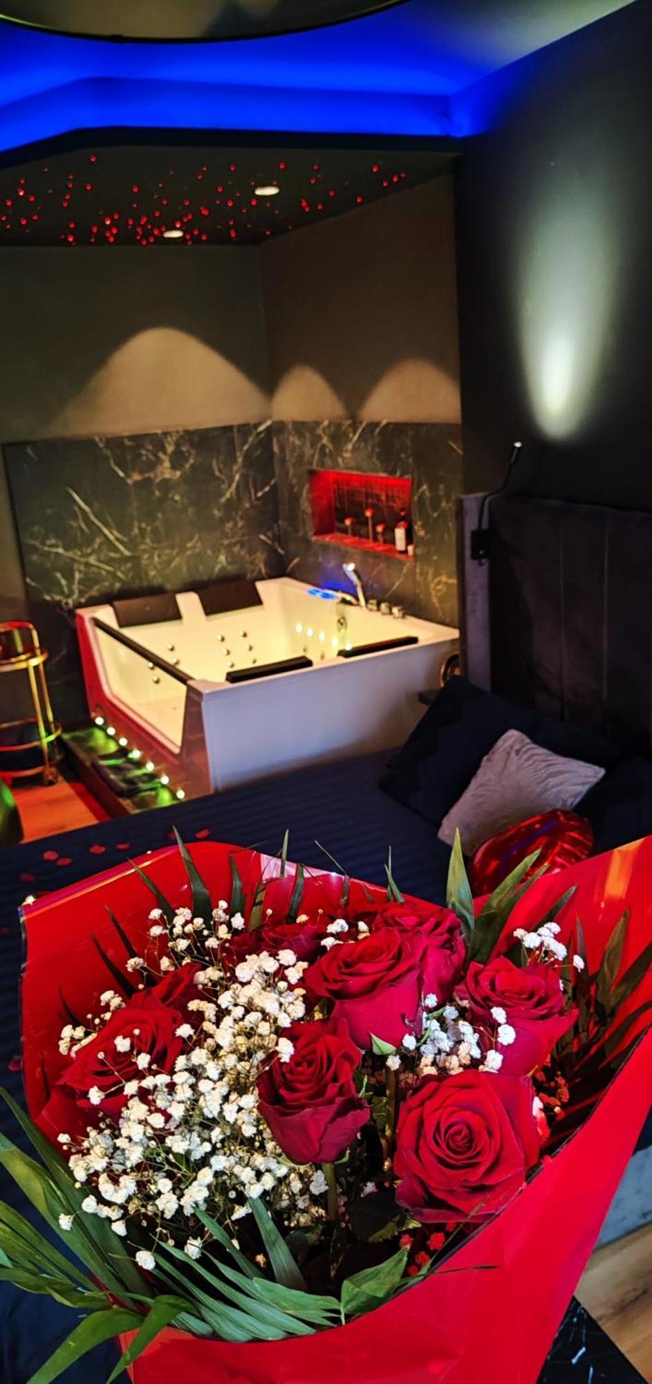 Loft, Studio And Love Rooms Bourg-Saint-Christophe Eksteriør billede
