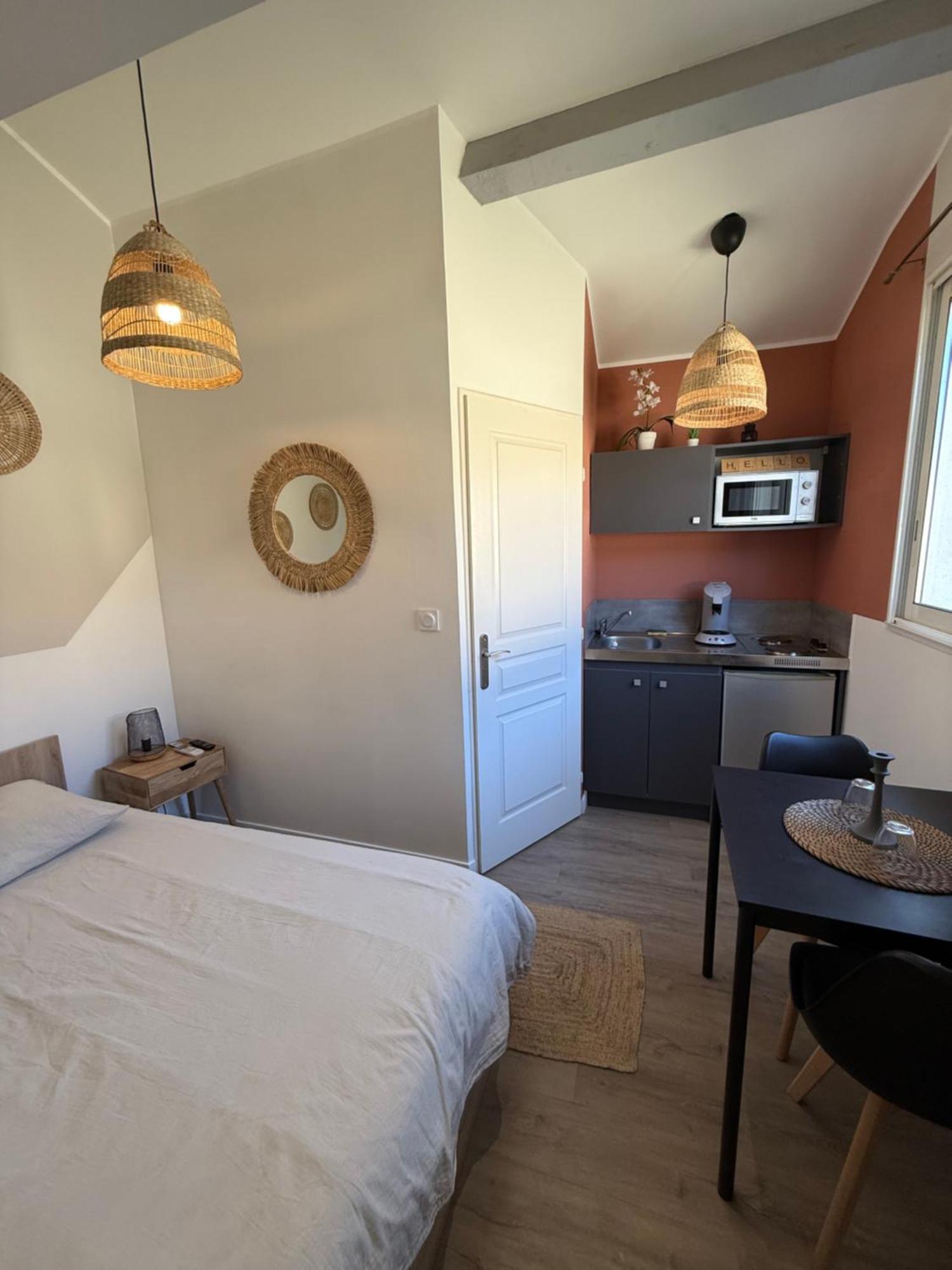 Loft, Studio And Love Rooms Bourg-Saint-Christophe Eksteriør billede
