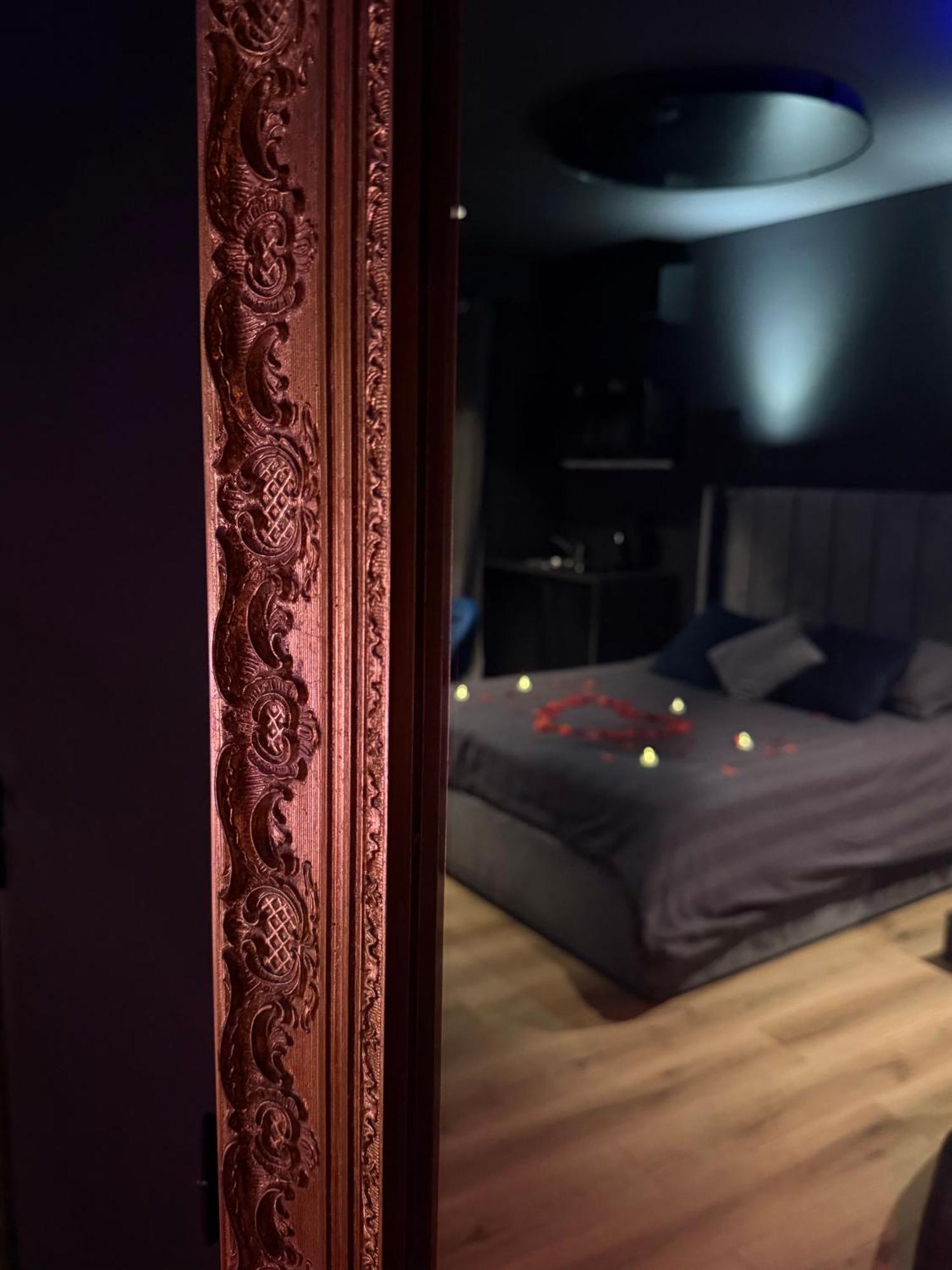 Loft, Studio And Love Rooms Bourg-Saint-Christophe Eksteriør billede